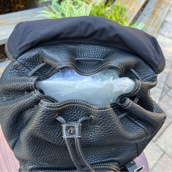 Tod's Black Leather Backpack with Drawstring Closure - Picture 11 of 16